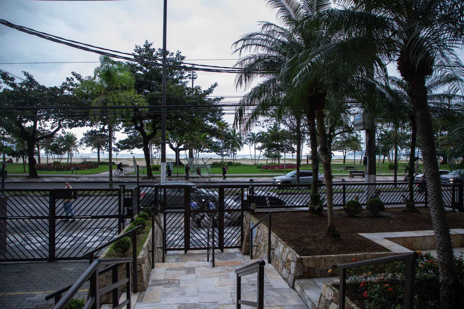 Praia do Gonzaga em frente ao apartamento